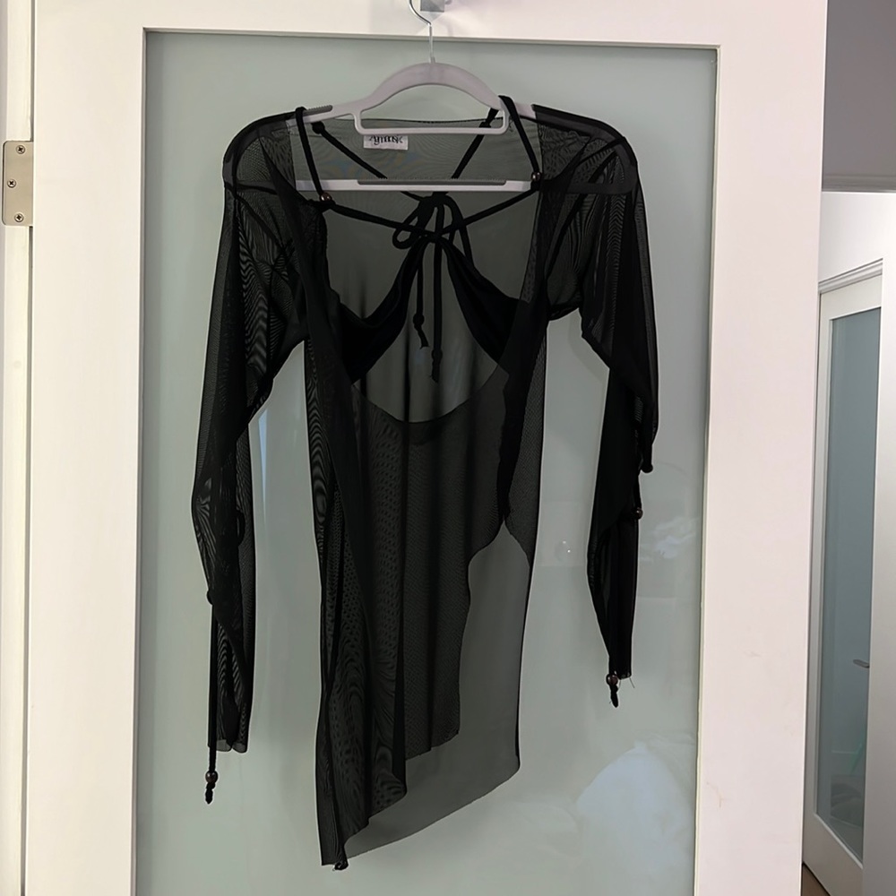 Agmansia Mesh Top